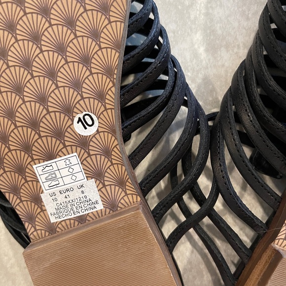 NWT Kelsi Dagger Black Brooklyn Women's Black Leather Strappy Seba Mules - Picture 4 of 8